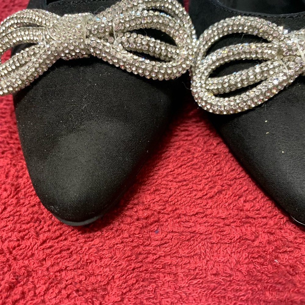Slippers - Picture 4 of 7